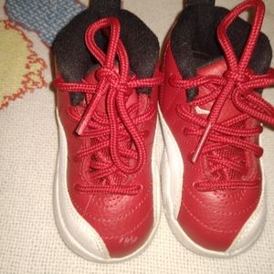 Air Jordan 12 retro TD red